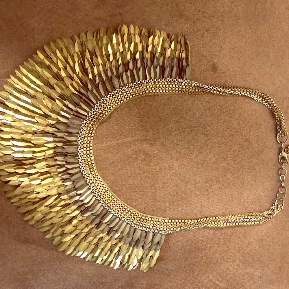 Stella and Dot Pegasus beautiful necklace!